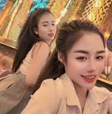 Chị Hương Ly